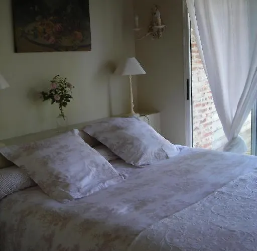 Le Clos Ste Anne Bed & Breakfast