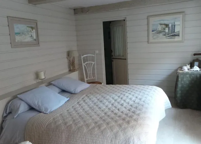 Le Clos Ste Anne Bed & Breakfast *